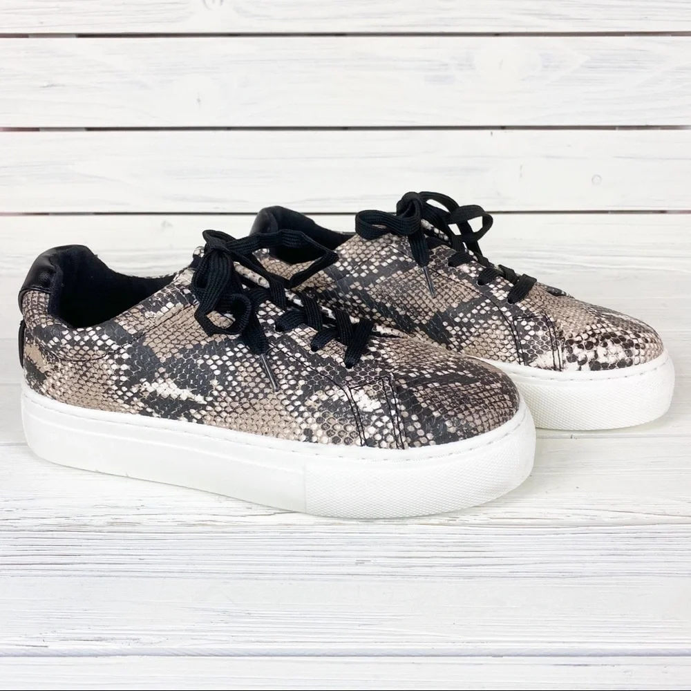 NEW Qupid Faux Snakeskin Chunky Platform Sneakers 8.5